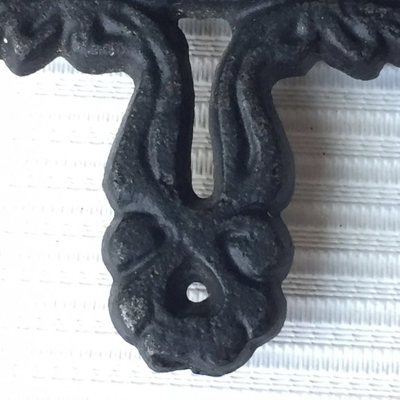 Small Cast Iron Metal Trivet Wall Hanging Decor Spoon Rest Floral Flower Vintage - Picture 5 of 12